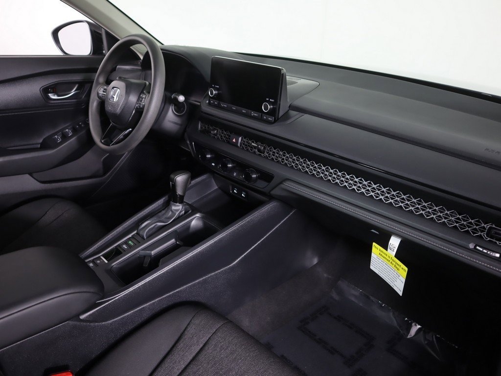 Certified 2025 Honda Accord LX image 24