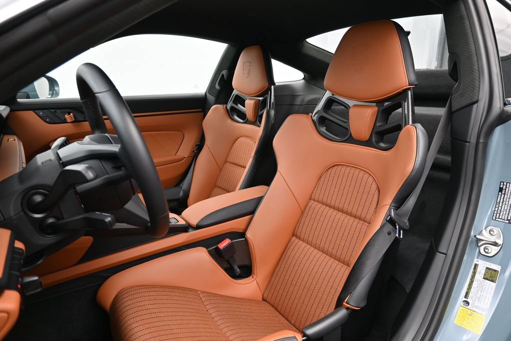 Certified 2024 Porsche 911 GT3 RS RWD image 5