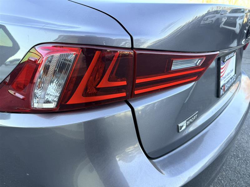 Used 2015 Lexus IS 350 w/ F-Sport Package RWD image 10