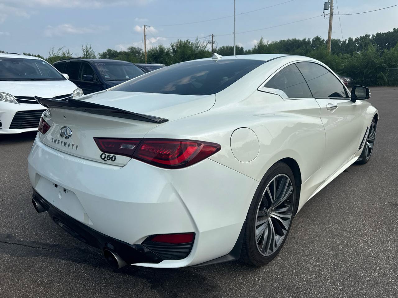 Used 2019 INFINITI Q60 3.0t Luxe w/ Essential Package AWD/4WD image 5