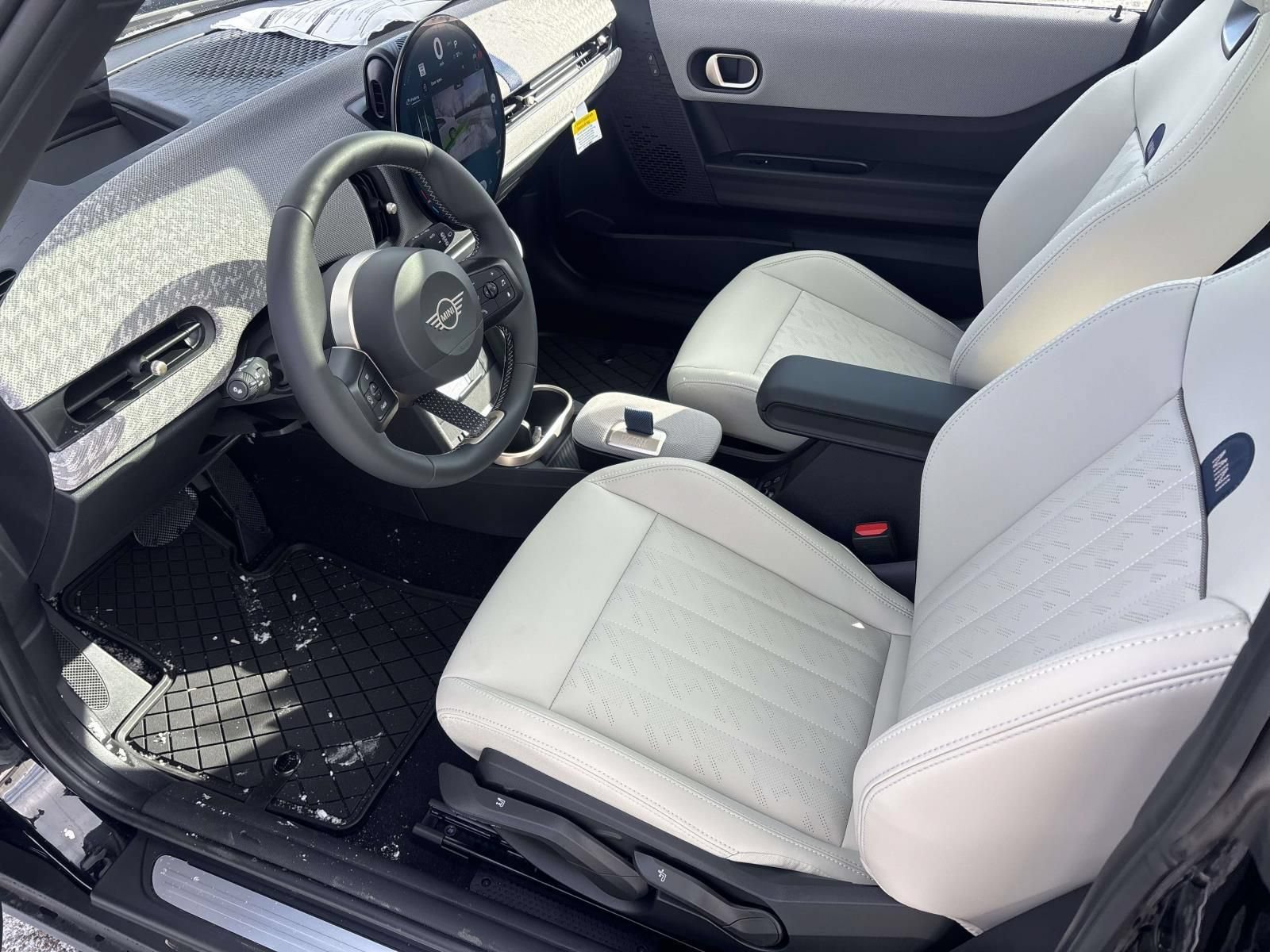 New 2026 MINI Cooper 2-Door Hardtop FWD image 25