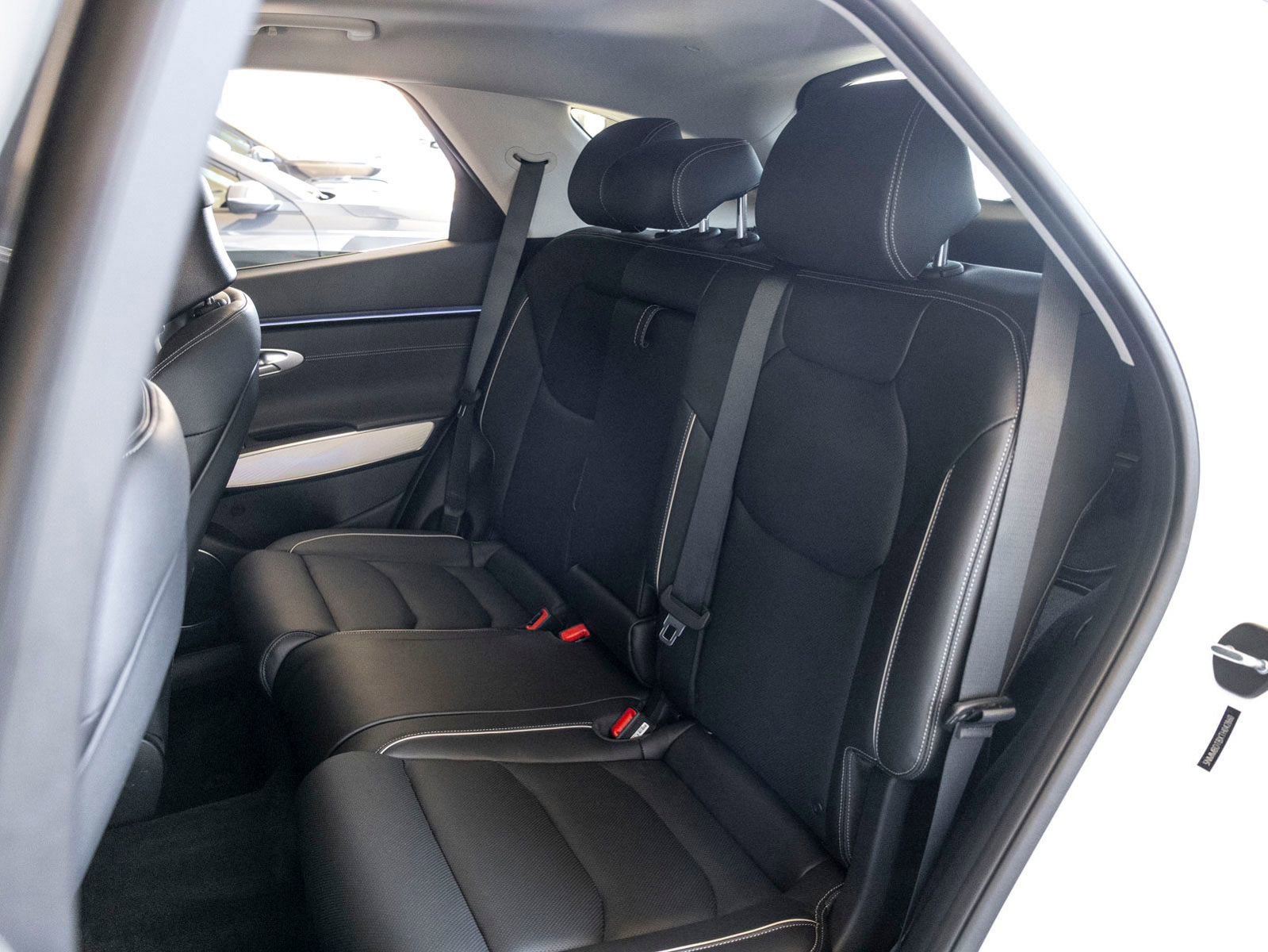 Used 2026 Genesis GV70 2.5T Advanced image 20