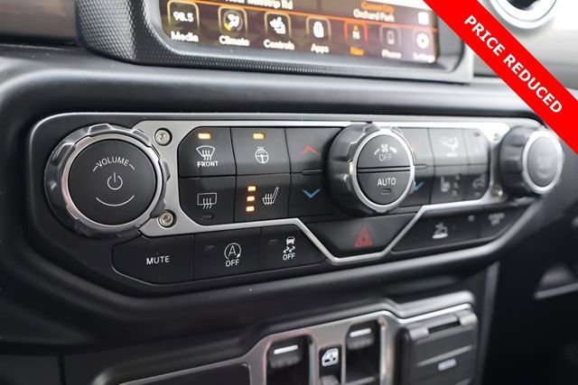 Used 2022 Jeep Wrangler Unlimited Sahara w/ Cold Weather Group image 26