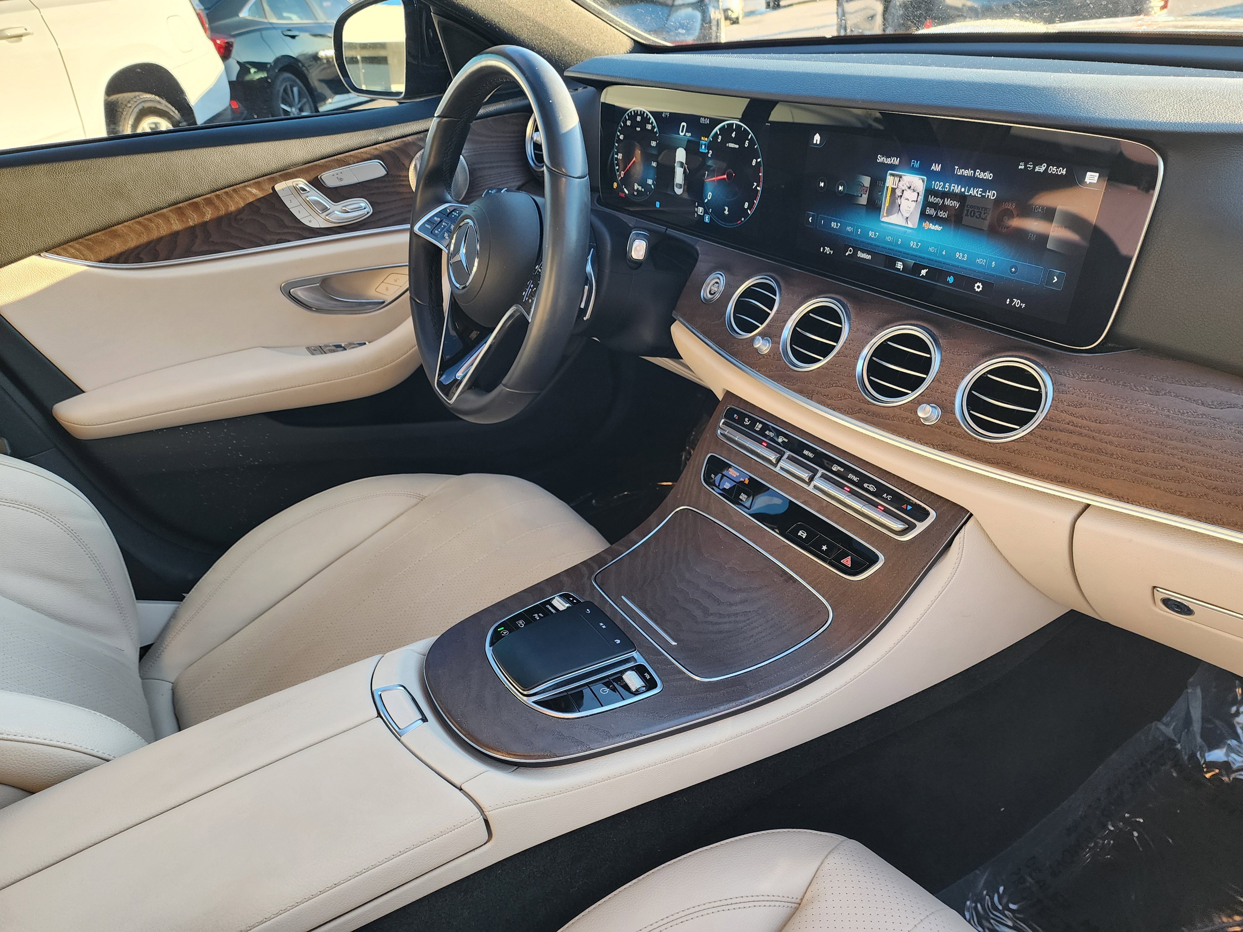 Used 2023 Mercedes-Benz E 350 Sedan image 13