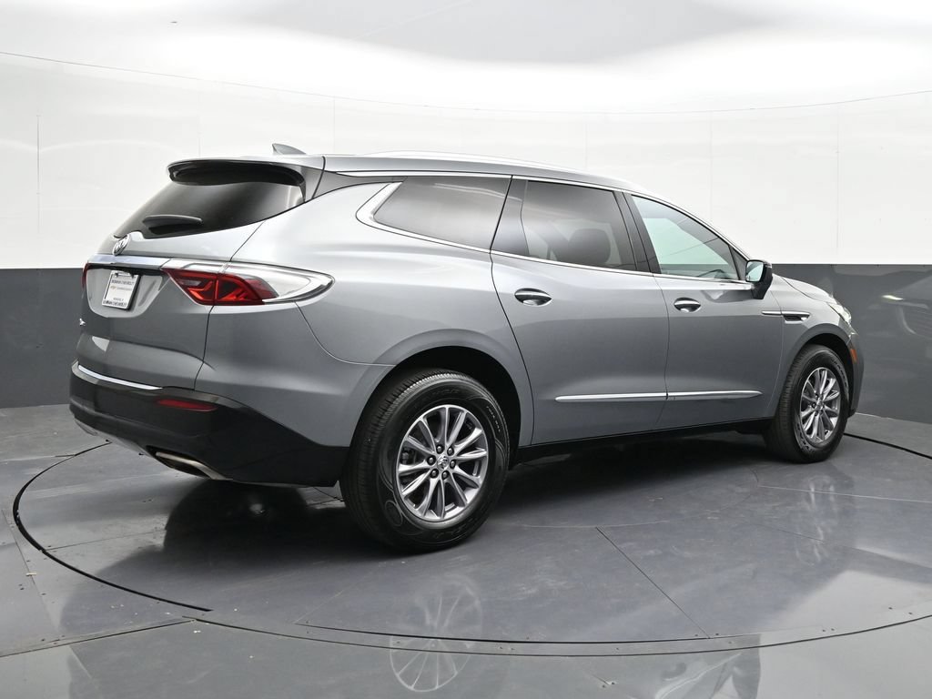 Used 2023 Buick Enclave Essence AWD/4WD image 5