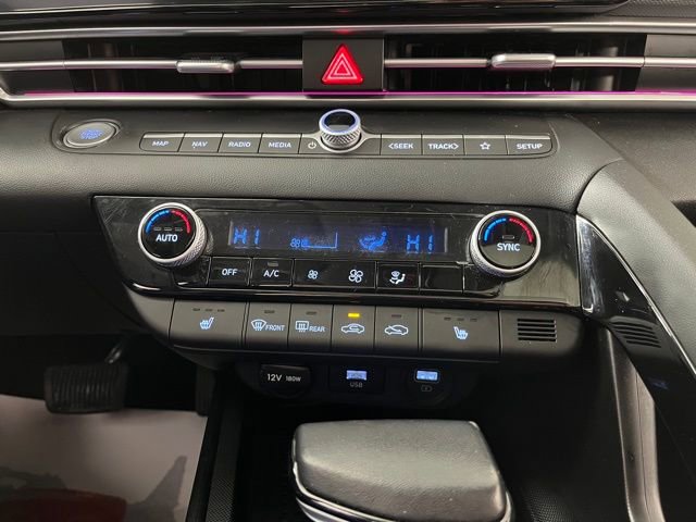 Used 2023 Hyundai Elantra Limited image 34