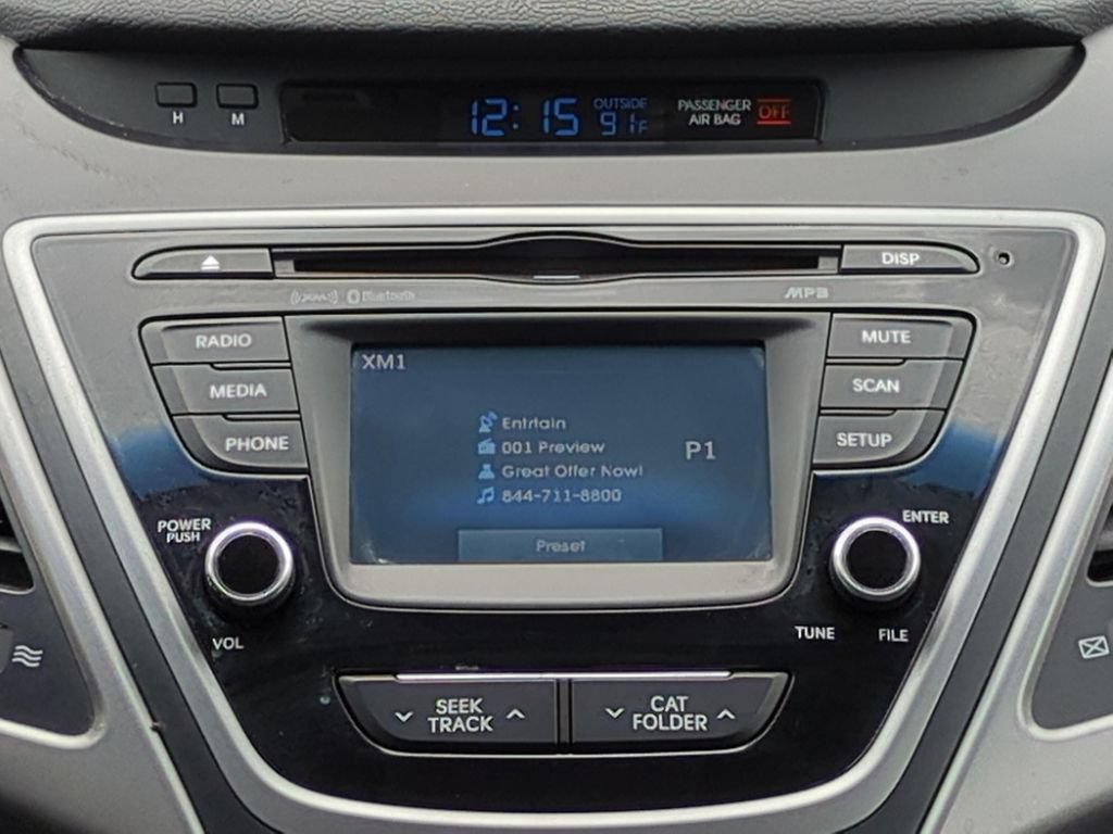 Used 2015 Hyundai Elantra SE w/ Option Group 03 FWD image 13