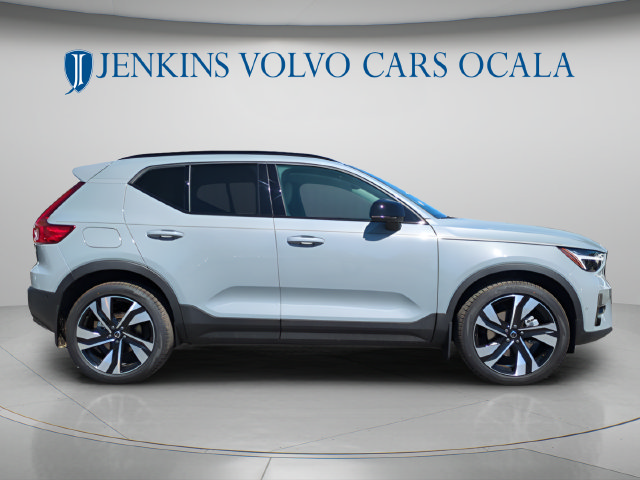 New 2026 Volvo XC40 B5 Ultra AWD/4WD image 2