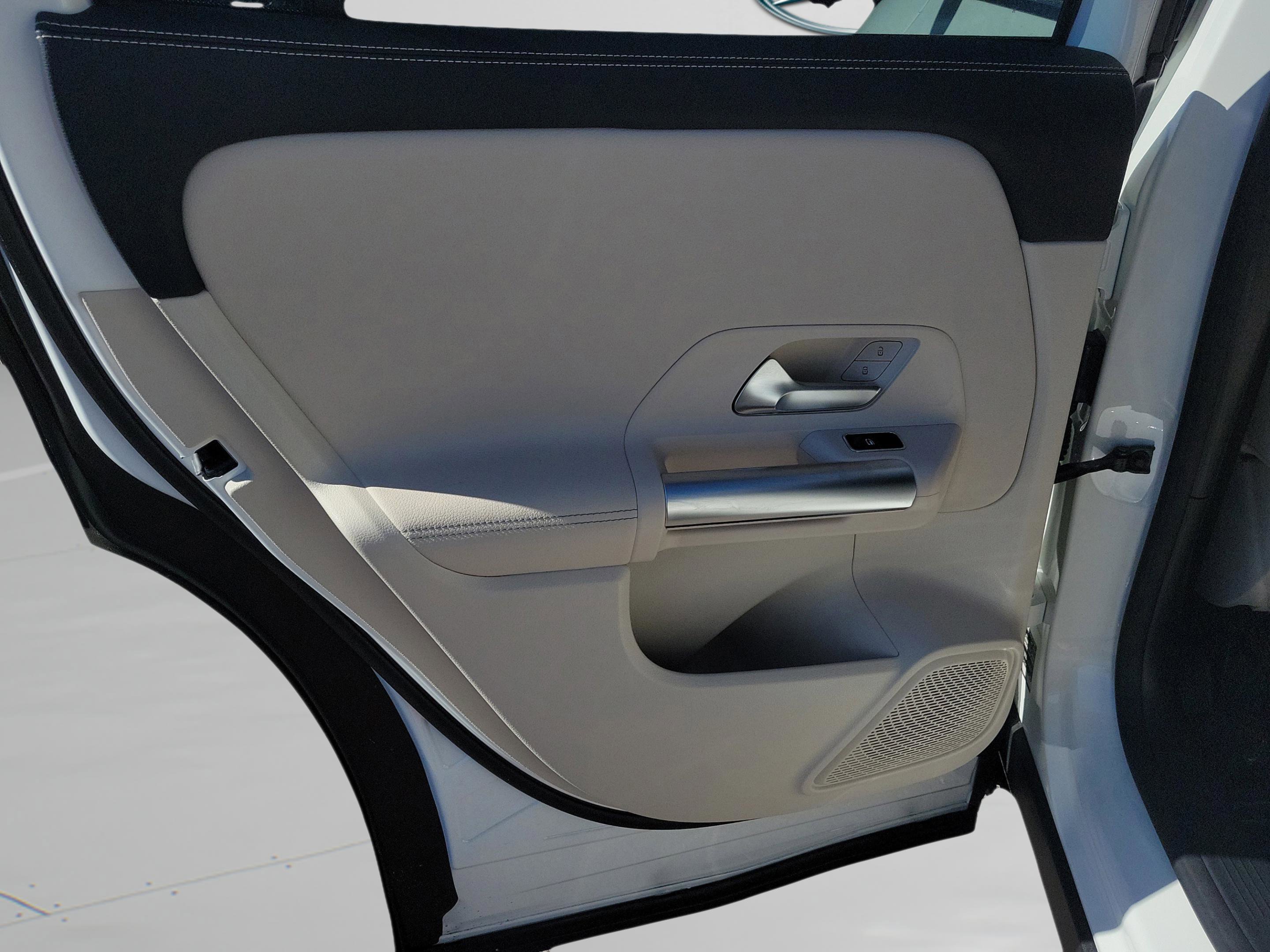 Certified 2026 Mercedes-Benz GLA 250 image 27