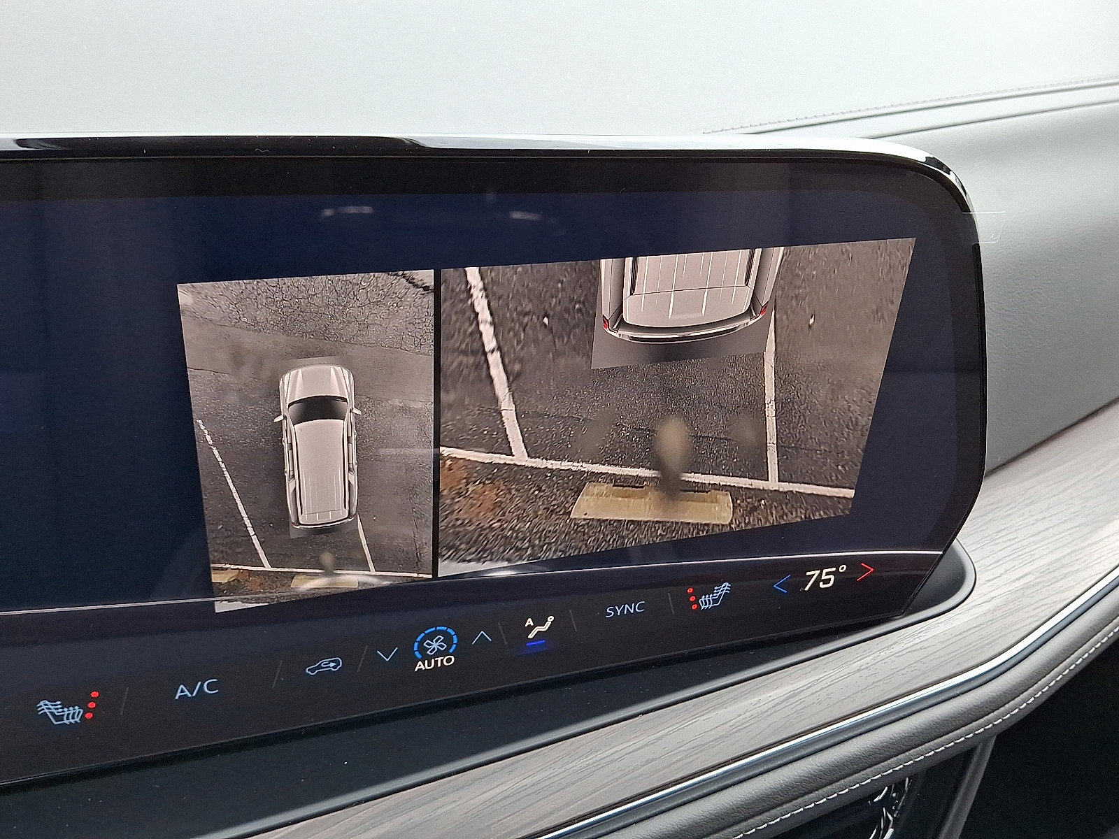 New 2026 Chevrolet Suburban LT image 14