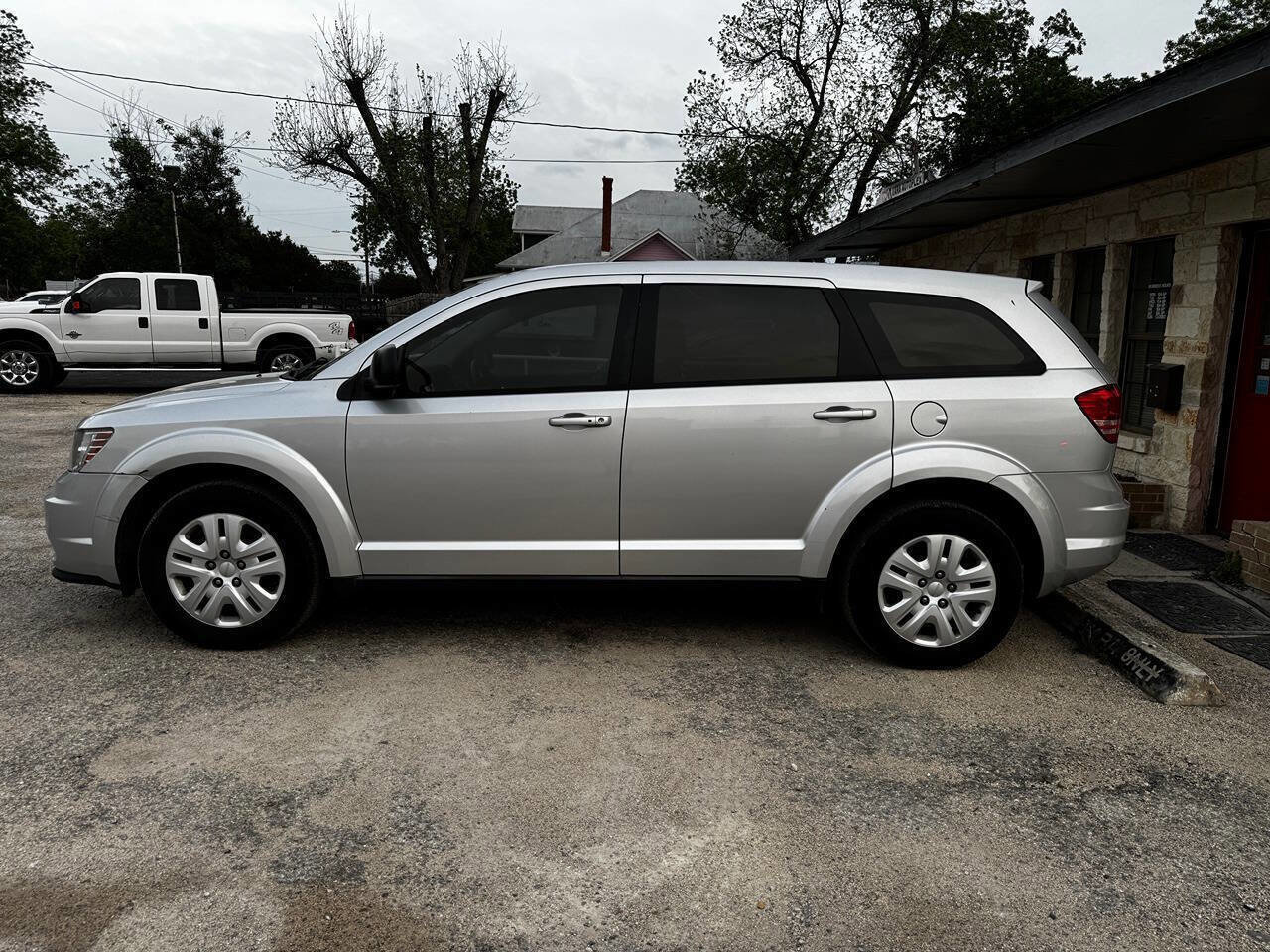 Used 2014 Dodge Journey American Value Package FWD image 2