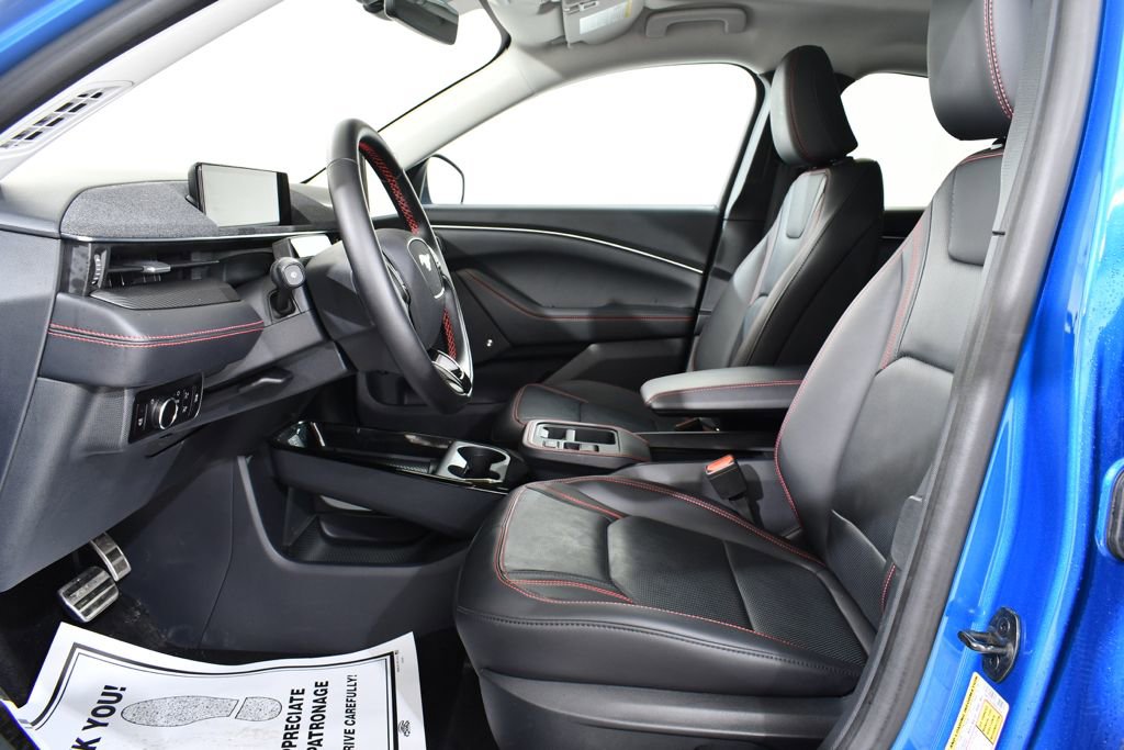 Used 2025 Ford Mustang Mach-E Premium w/ Sport Appearance Package image 6