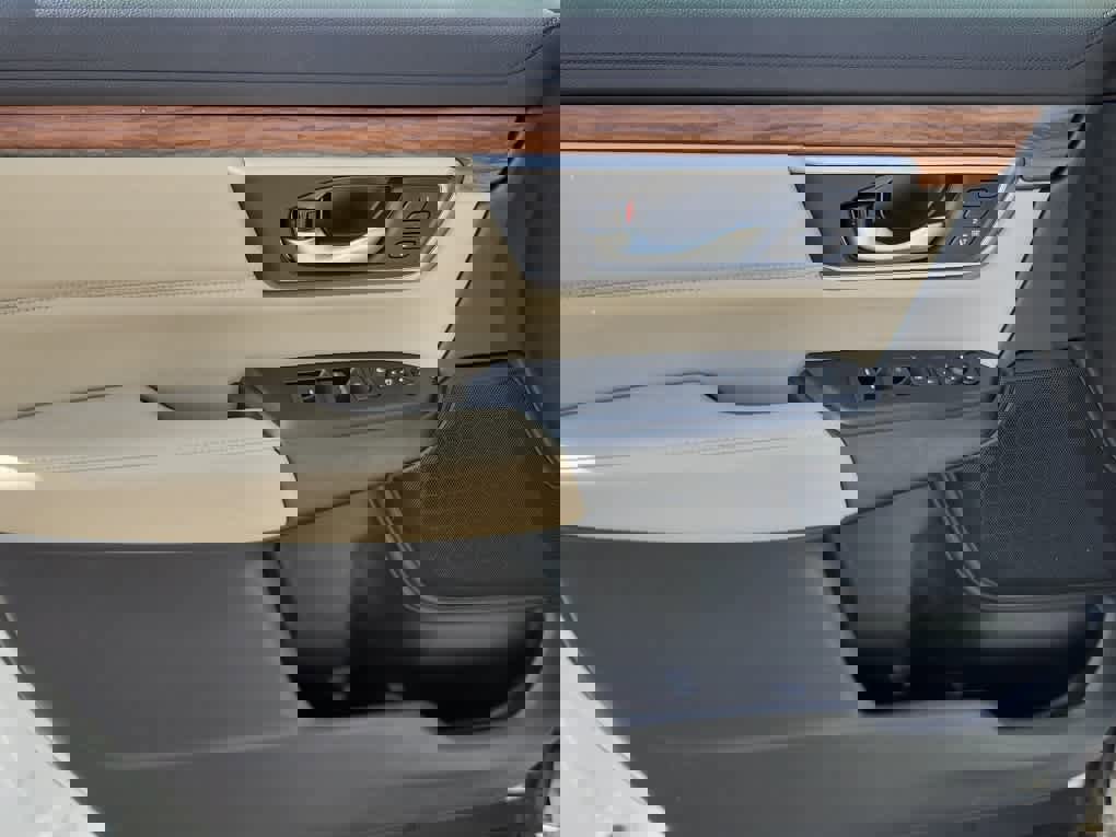 Used 2019 Honda CR-V Touring image 9