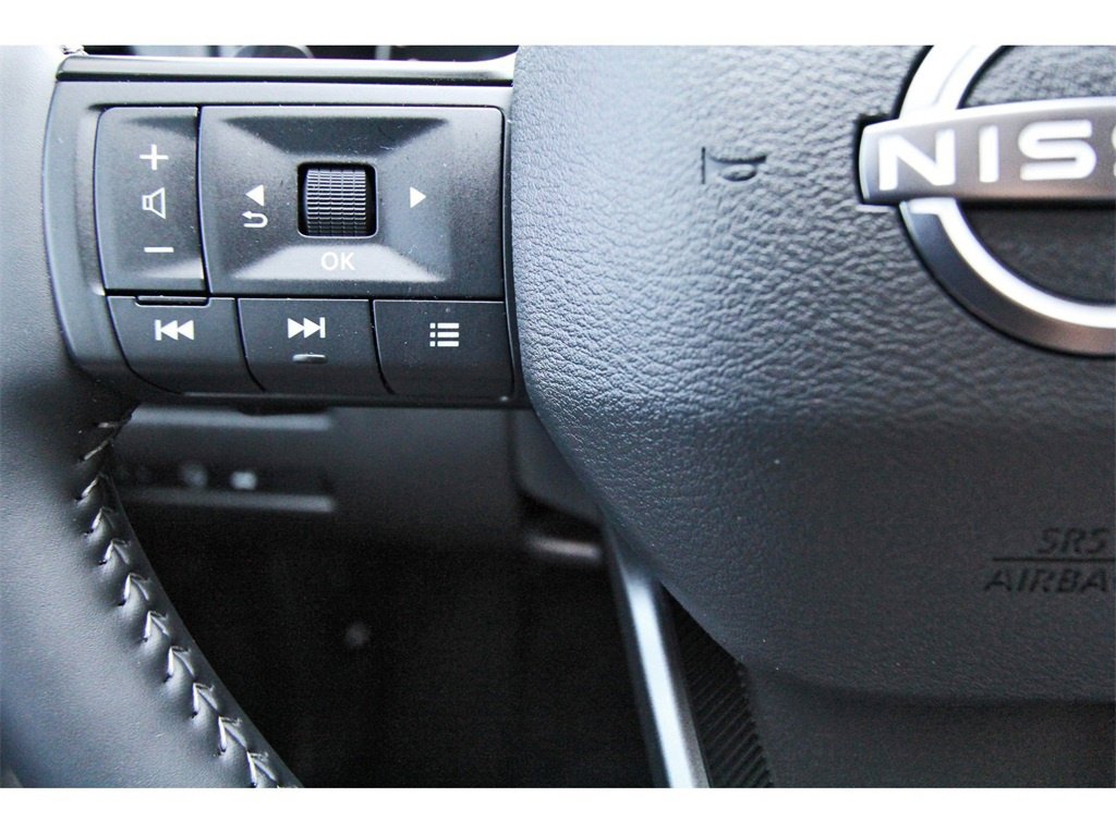 Used 2026 Nissan Rogue SV w/ SV Premium Package image 15