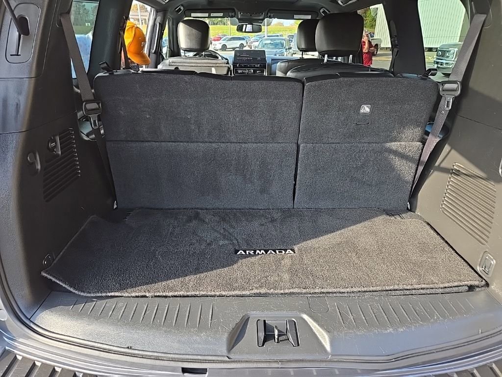 Used 2023 Nissan Armada SL w/ Midnight Edition Package image 16