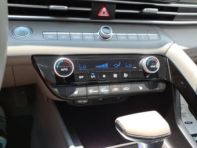 Used 2023 Hyundai Elantra SEL w/ Convenience Package FWD image 20