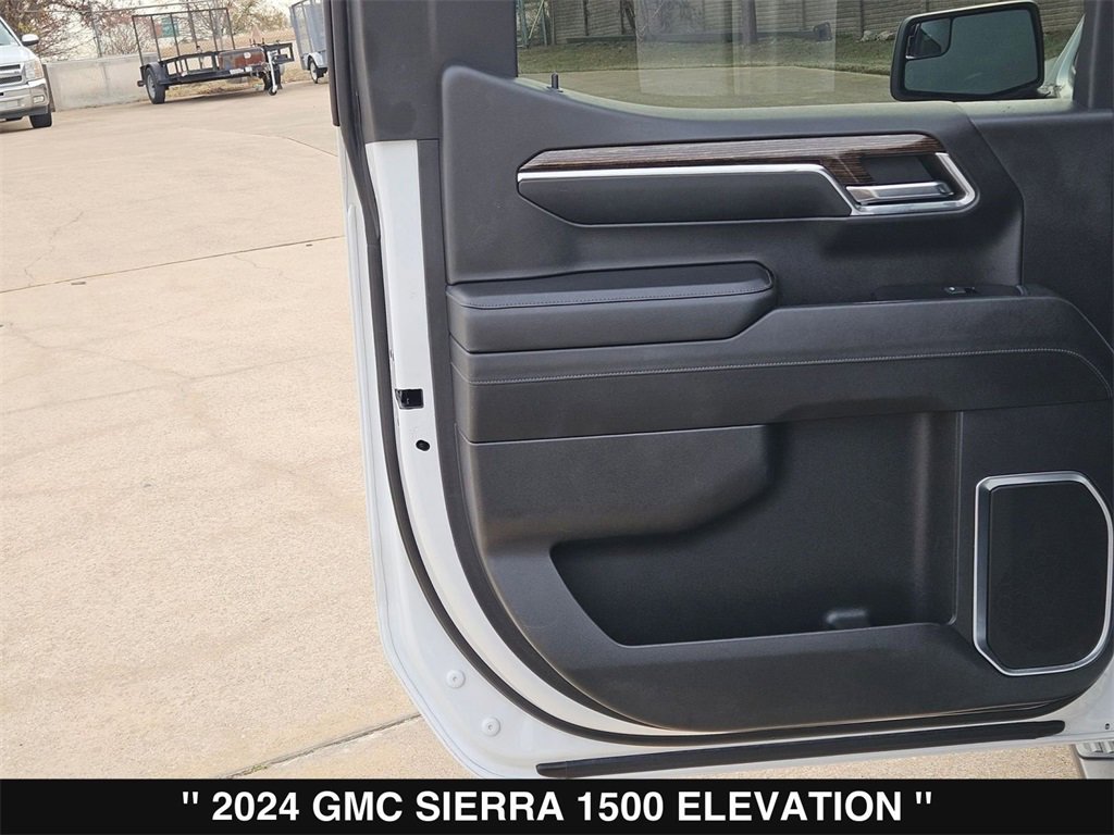 Used 2024 GMC Sierra 1500 Elevation w/ LPO, Elevation Black Package image 18