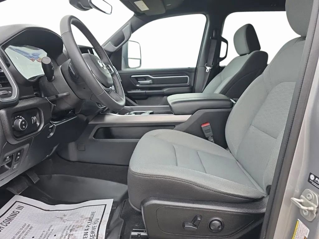 Used 2025 RAM 1500 Big Horn image 25