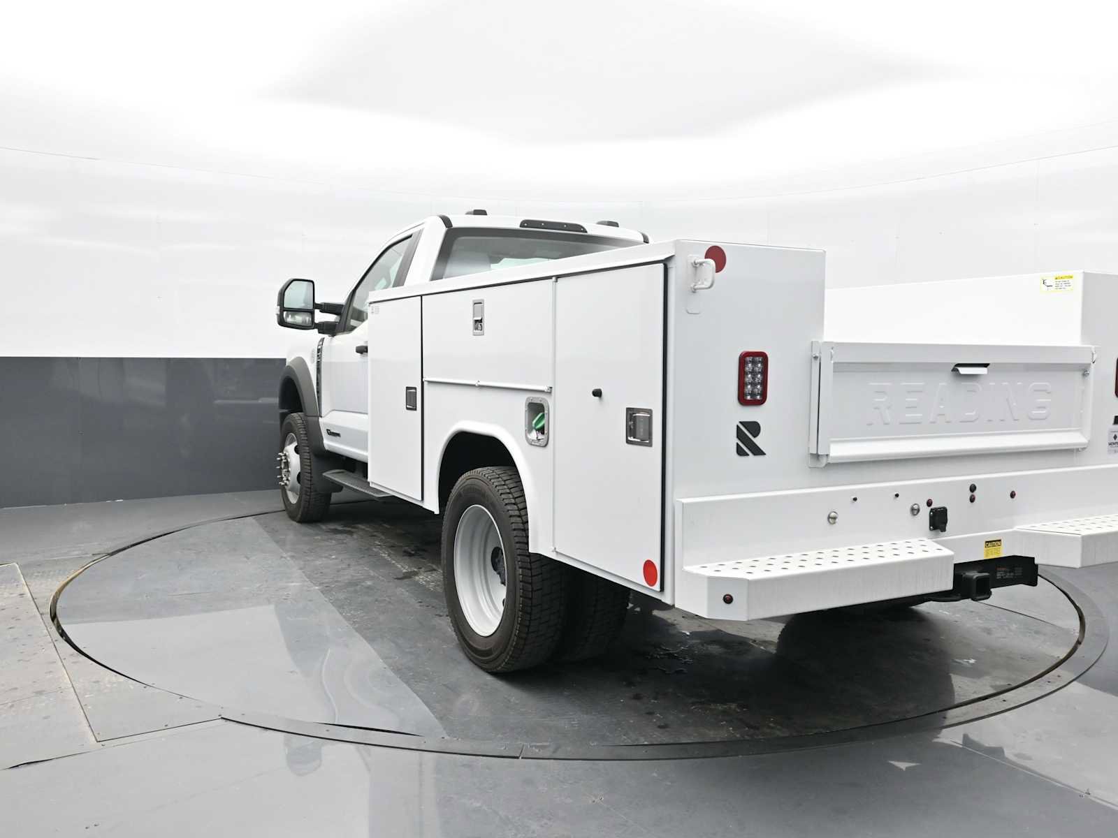 New 2023 Ford F550 4x4 Regular Cab Super Duty image 6
