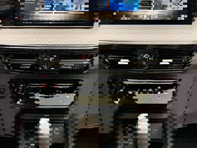 New 2026 Nissan Kicks SR w/ SR Premium Package image 24