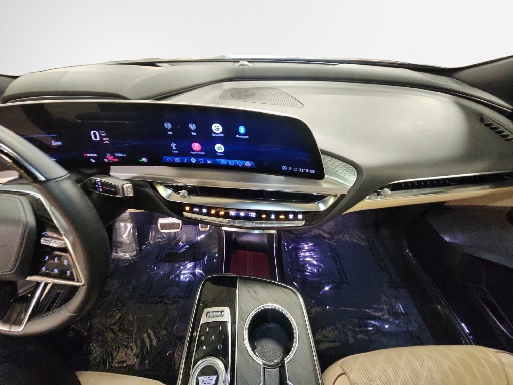 Certified 2026 Cadillac Lyriq Signature Luxury w/ Nappa Leather Package AWD/4WD image 24