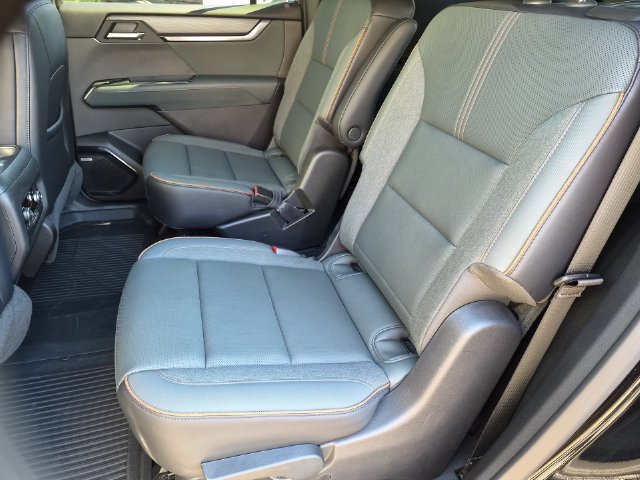 Used 2026 GMC Acadia AT4 w/ Luxury Package AWD/4WD image 28