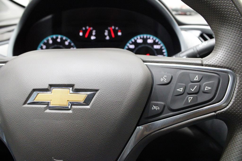 Used 2022 Chevrolet Malibu LT image 25