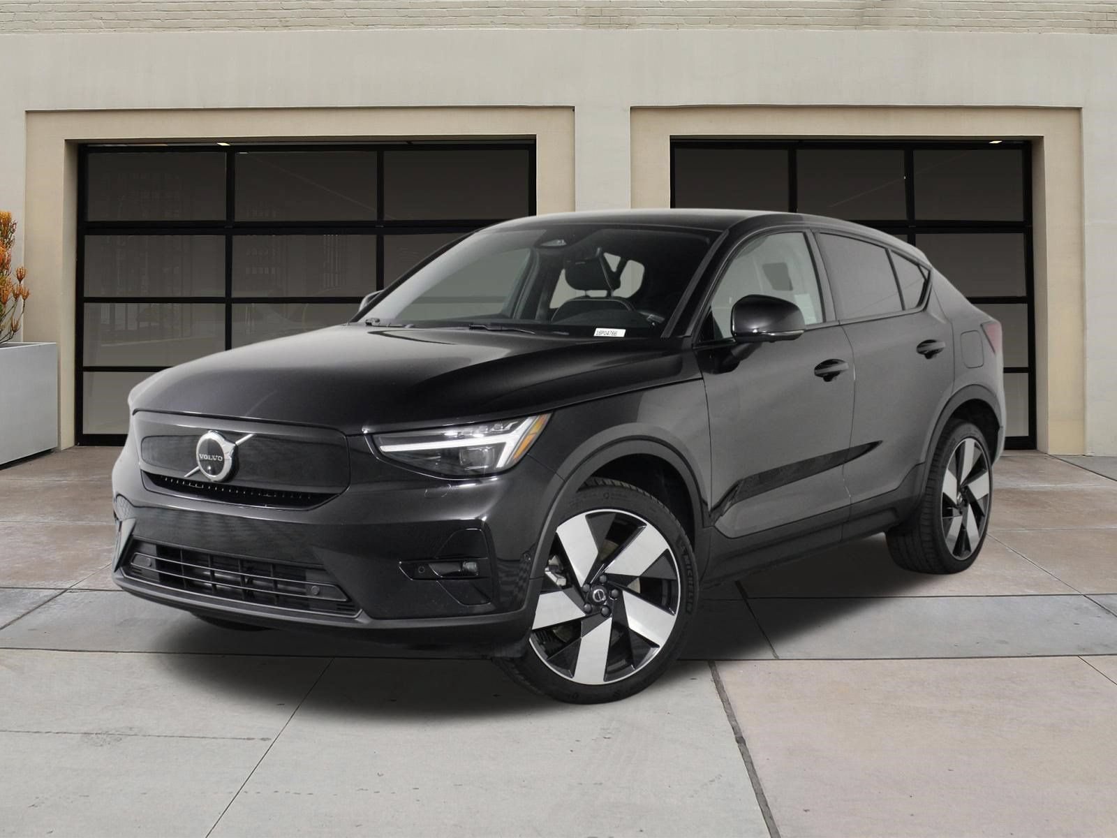 Certified 2023 Volvo C40 P8 Recharge Ultimate w/ Protection Package Premier AWD/4WD image 3