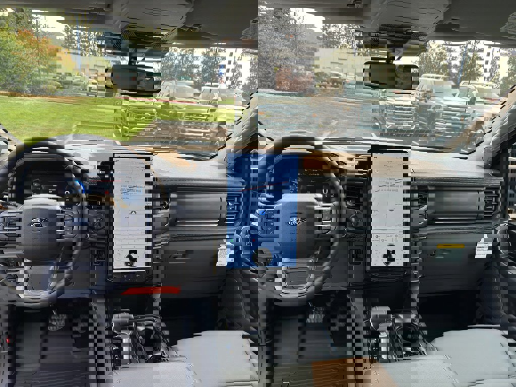 New 2025 Ford F150 Lightning Flash image 24