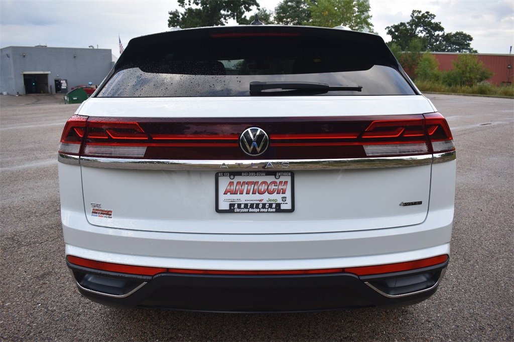 Used 2024 Volkswagen Atlas Cross Sport SE image 7