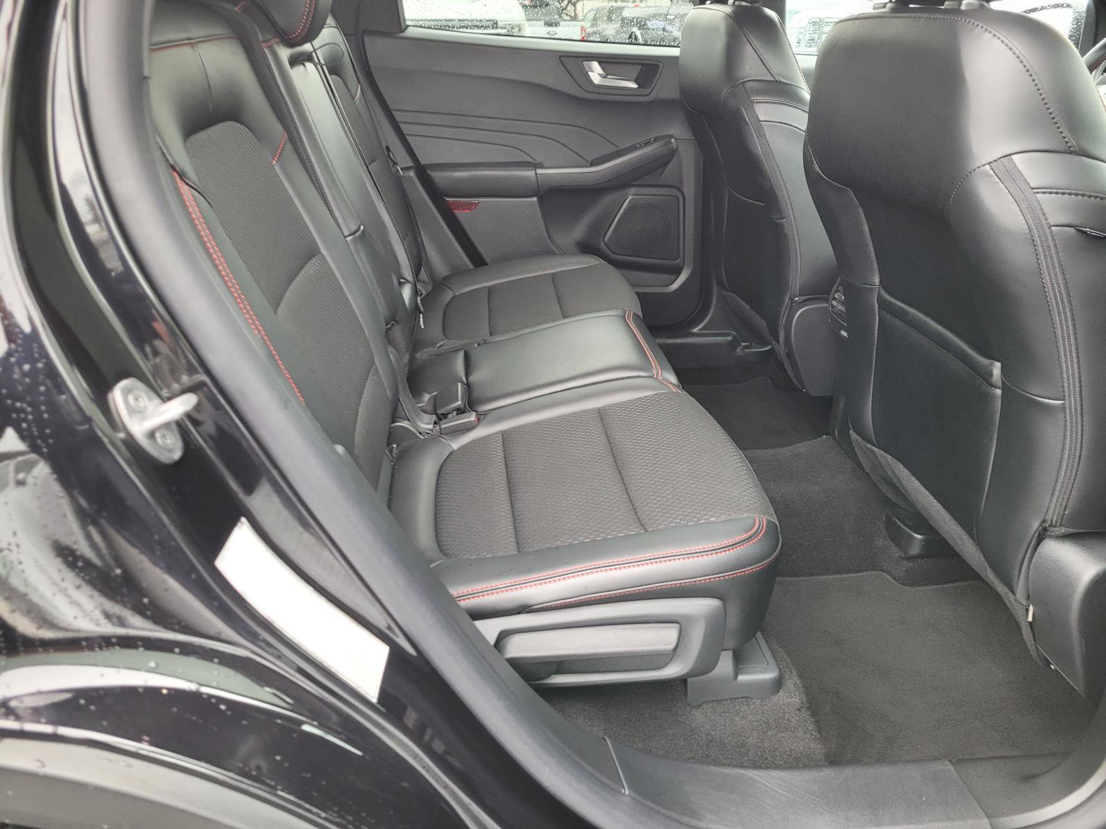 Used 2025 Ford Escape ST-Line AWD/4WD image 18