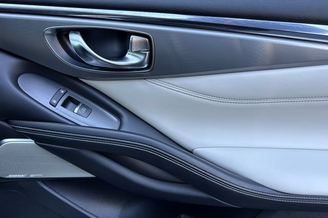 Used 2022 INFINITI Q60 3.0t Luxe w/ Cargo Package RWD image 21