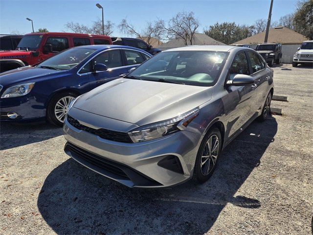 Used 2024 Kia Forte LXS image 3