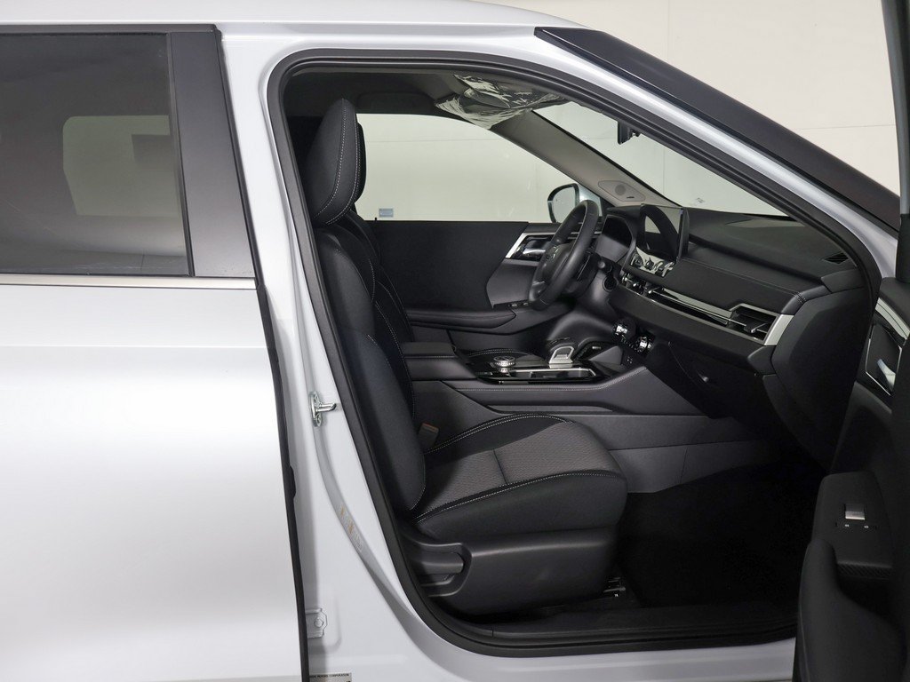 New 2026 Mitsubishi Outlander ES AWD/4WD image 28