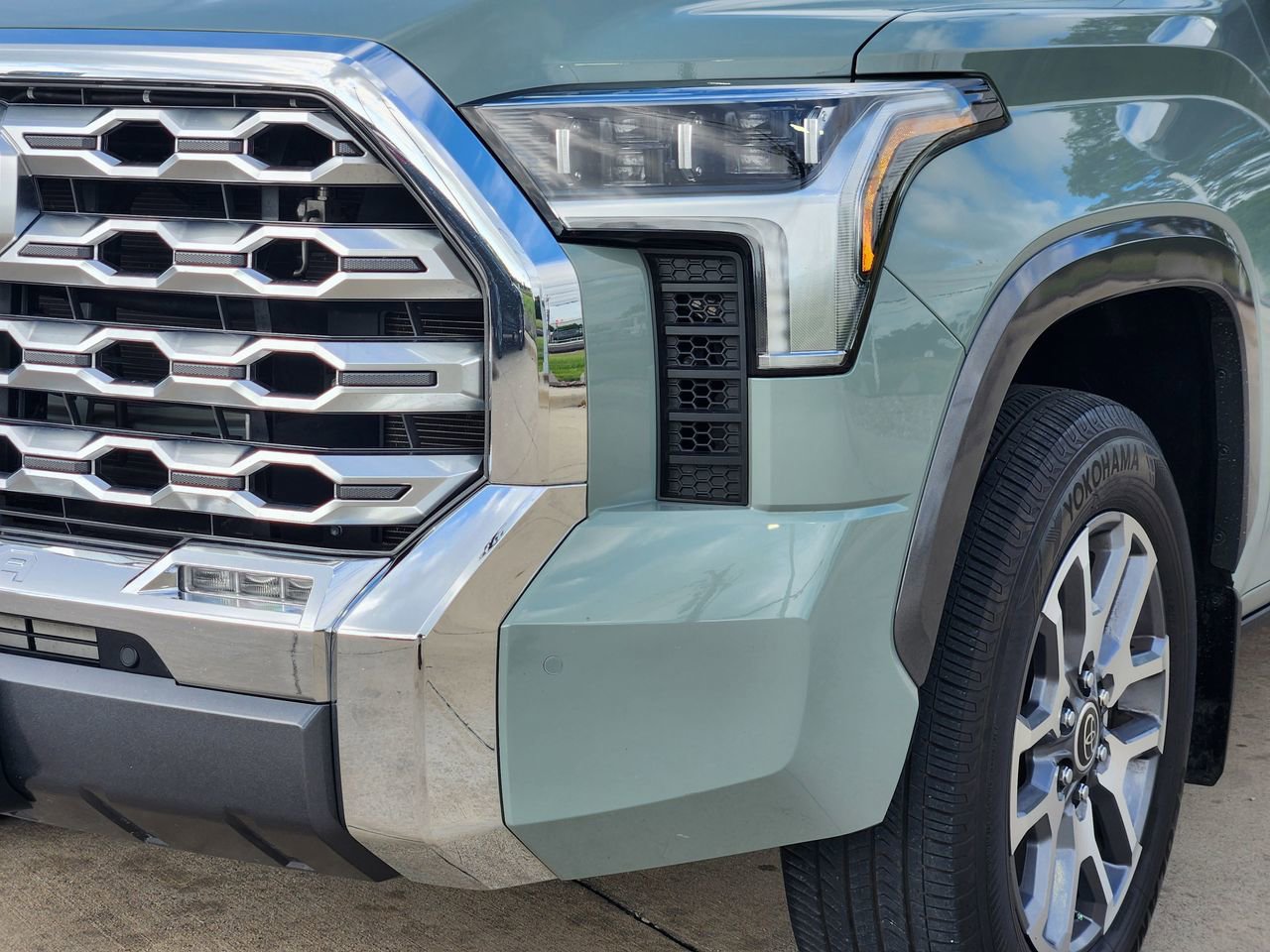 Used 2024 Toyota Tundra 1794 Edition AWD/4WD image 9