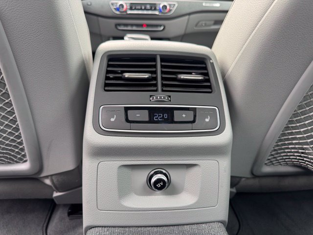 Used 2018 Audi A4 2.0T Premium Plus AWD/4WD image 19