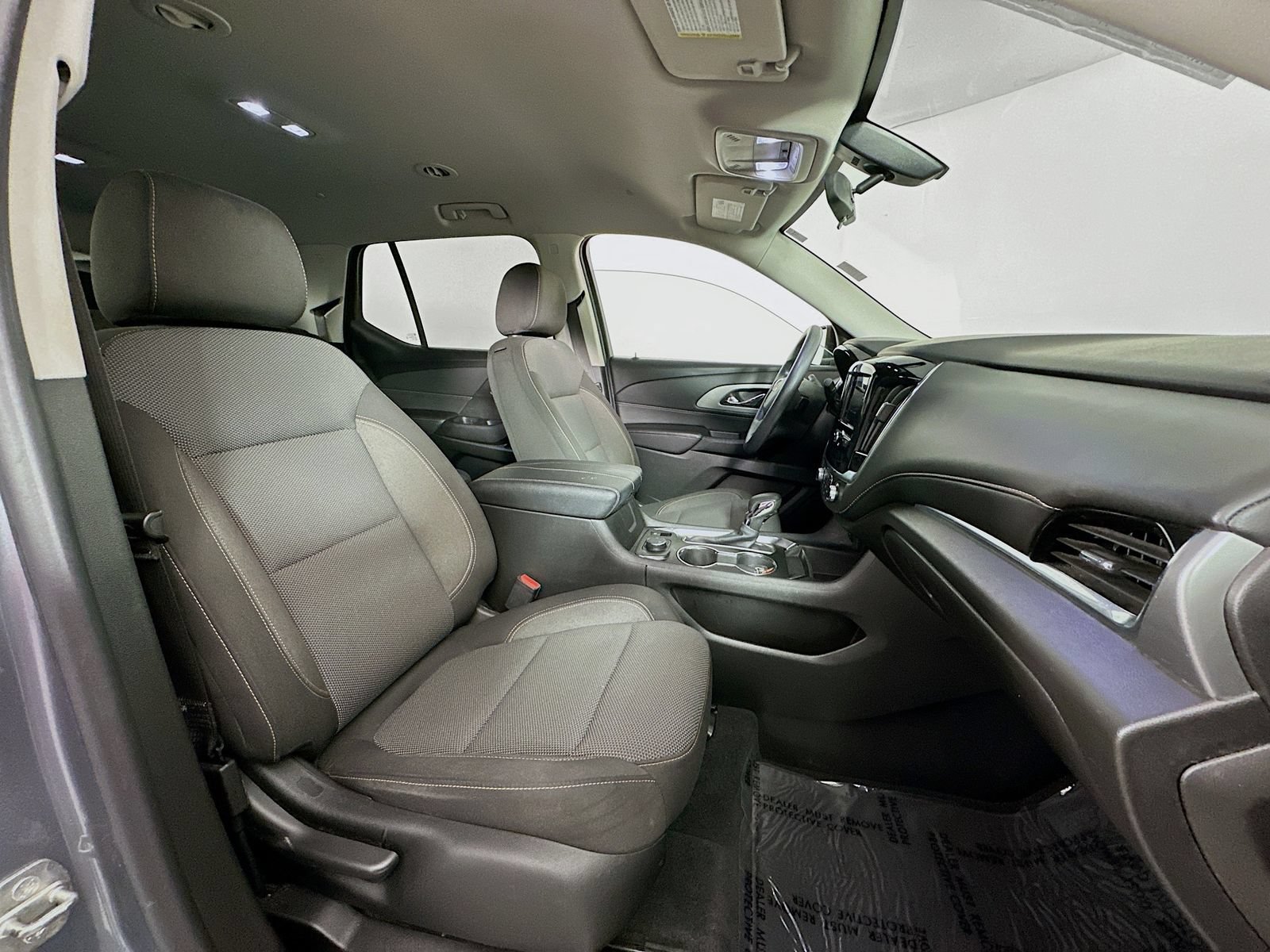 Used 2021 Chevrolet Traverse LS AWD/4WD image 29