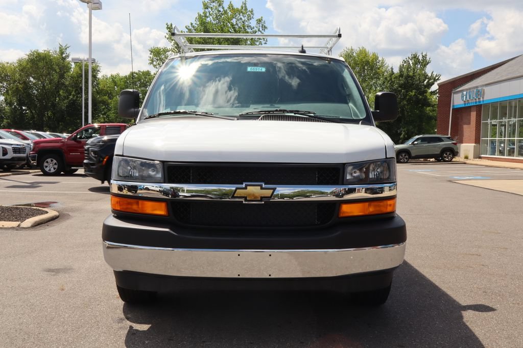 New 2025 Chevrolet Express 2500 w/ Driver Convenience Package RWD image 5