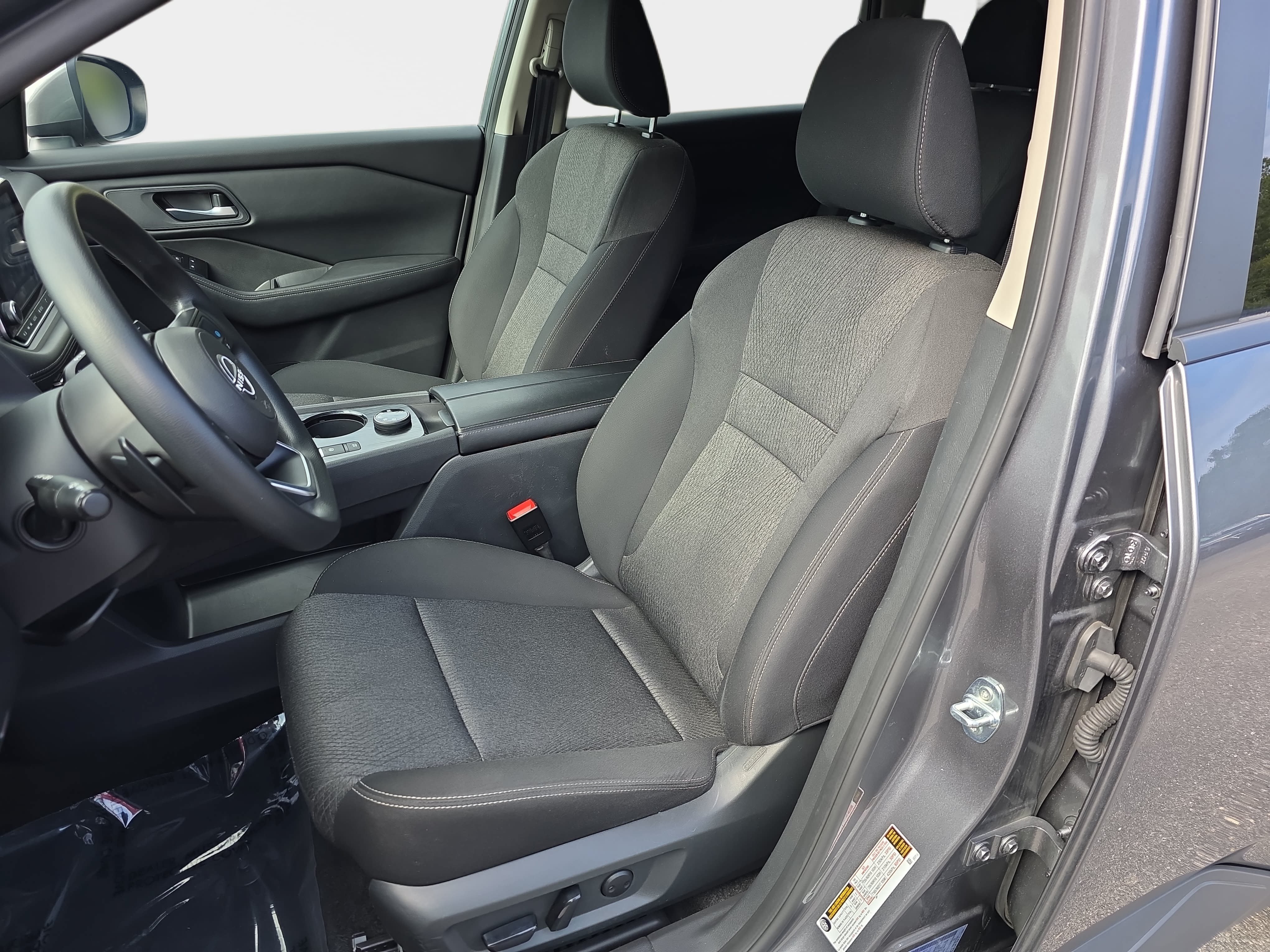 Used 2024 Nissan Rogue SV AWD/4WD image 13