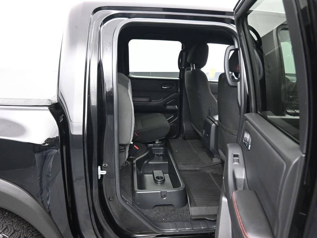 Used 2023 Nissan Frontier PRO-4X w/ Technology Package image 41