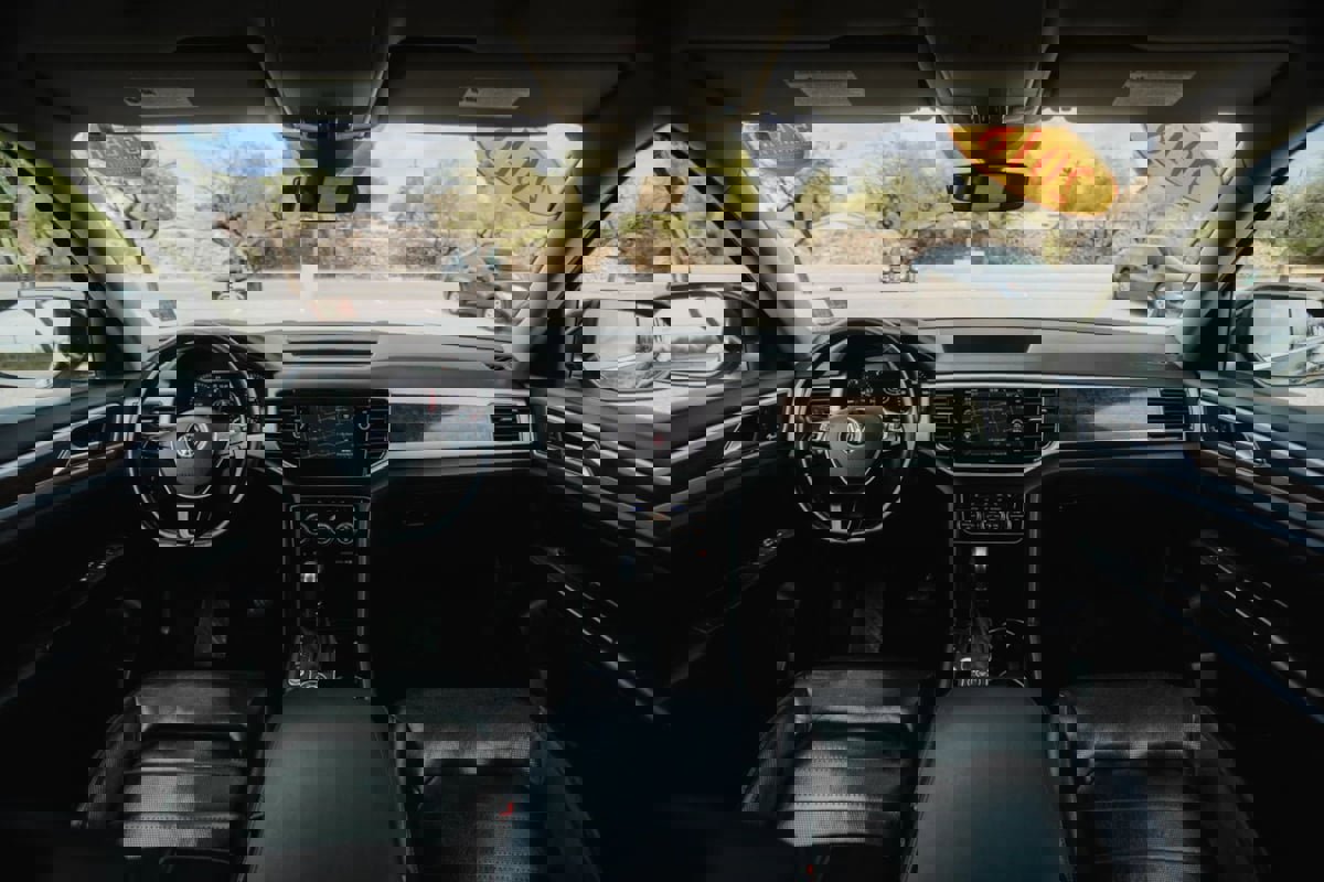 Used 2018 Volkswagen Atlas SEL Premium image 32