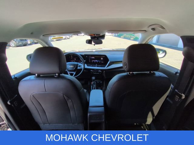 Used 2025 Chevrolet Trax LT w/ LT Convenience Package image 20