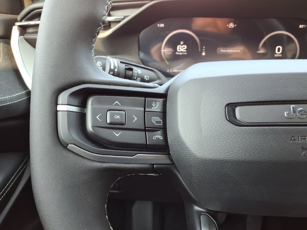 New 2026 Jeep Cherokee Laredo AWD/4WD image 18