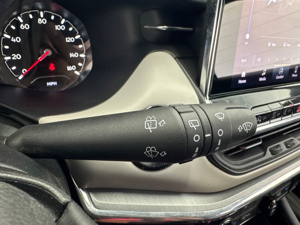 Used 2024 Jeep Compass Limited AWD/4WD image 21