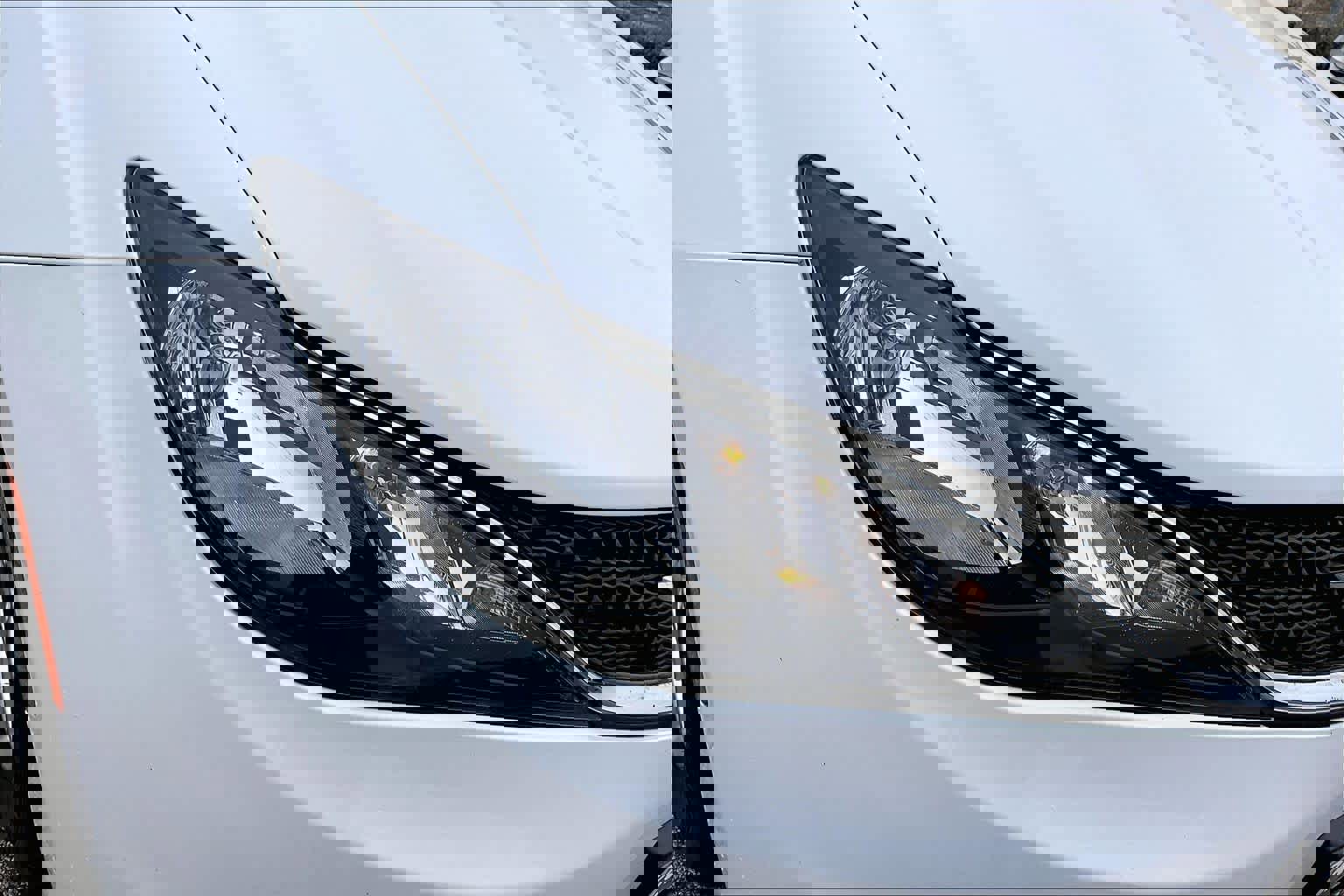 Used 2021 Chrysler Voyager Lxi image 27