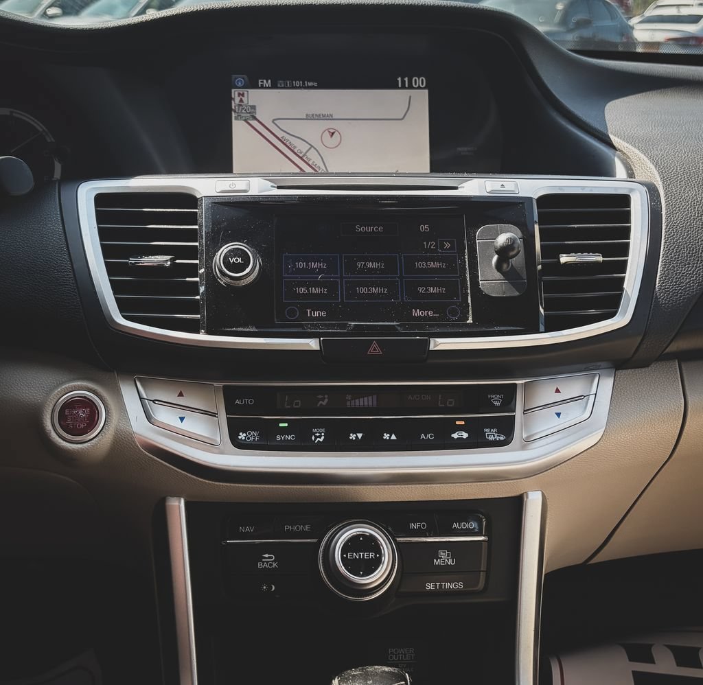 Used 2014 Honda Accord EX-L image 15