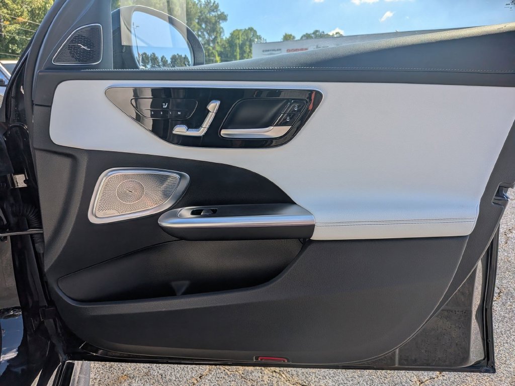 Used 2022 Mercedes-Benz C 300 Sedan image 34