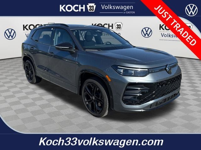 Used 2025 Volkswagen Tiguan SE R-Line