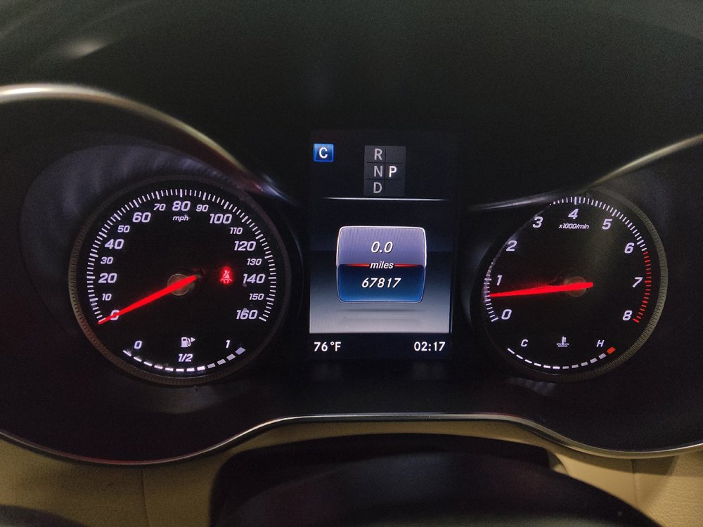Used 2019 Mercedes-Benz GLC 300 4MATIC w/ Premium Package image 23