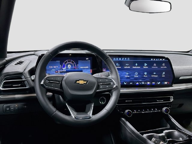 New 2027 Chevrolet Traverse LT FWD image 20
